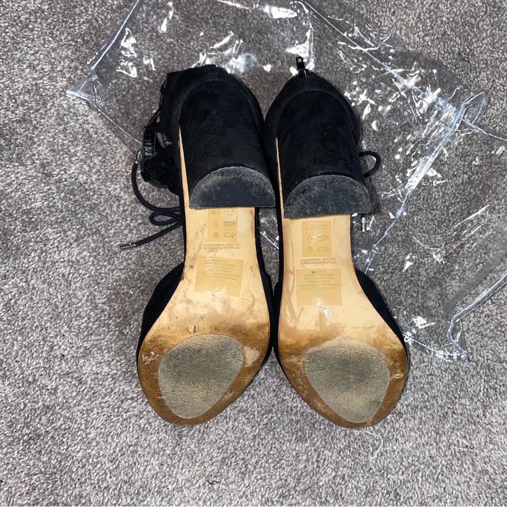 Express Heels - Picture 5 of 5